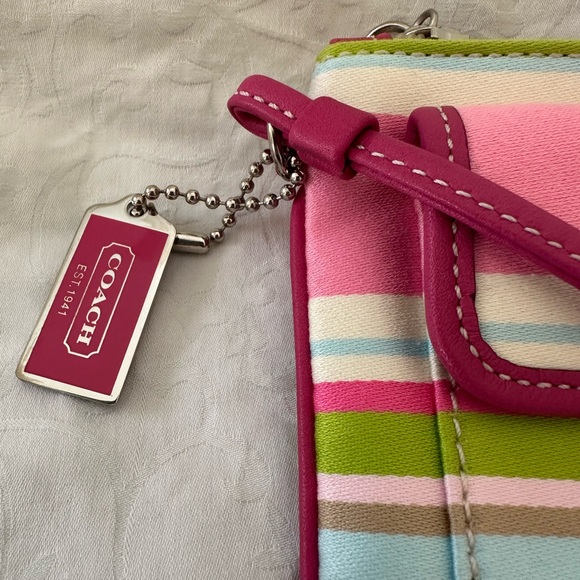 FIRM Coach Soho Striped Wristlet - Picture 2 of 8